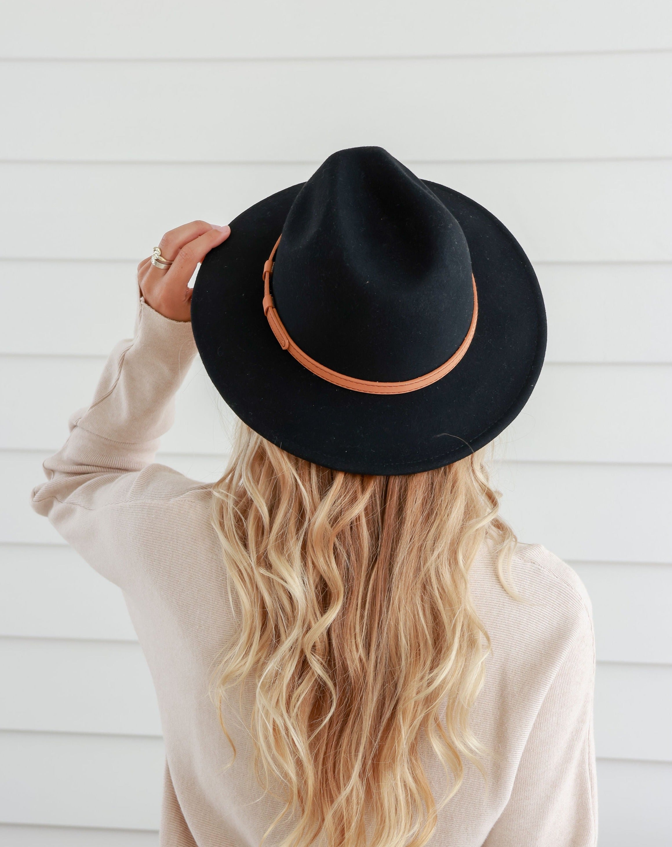 Free Spirit Panama Hat - Black/Tan Band