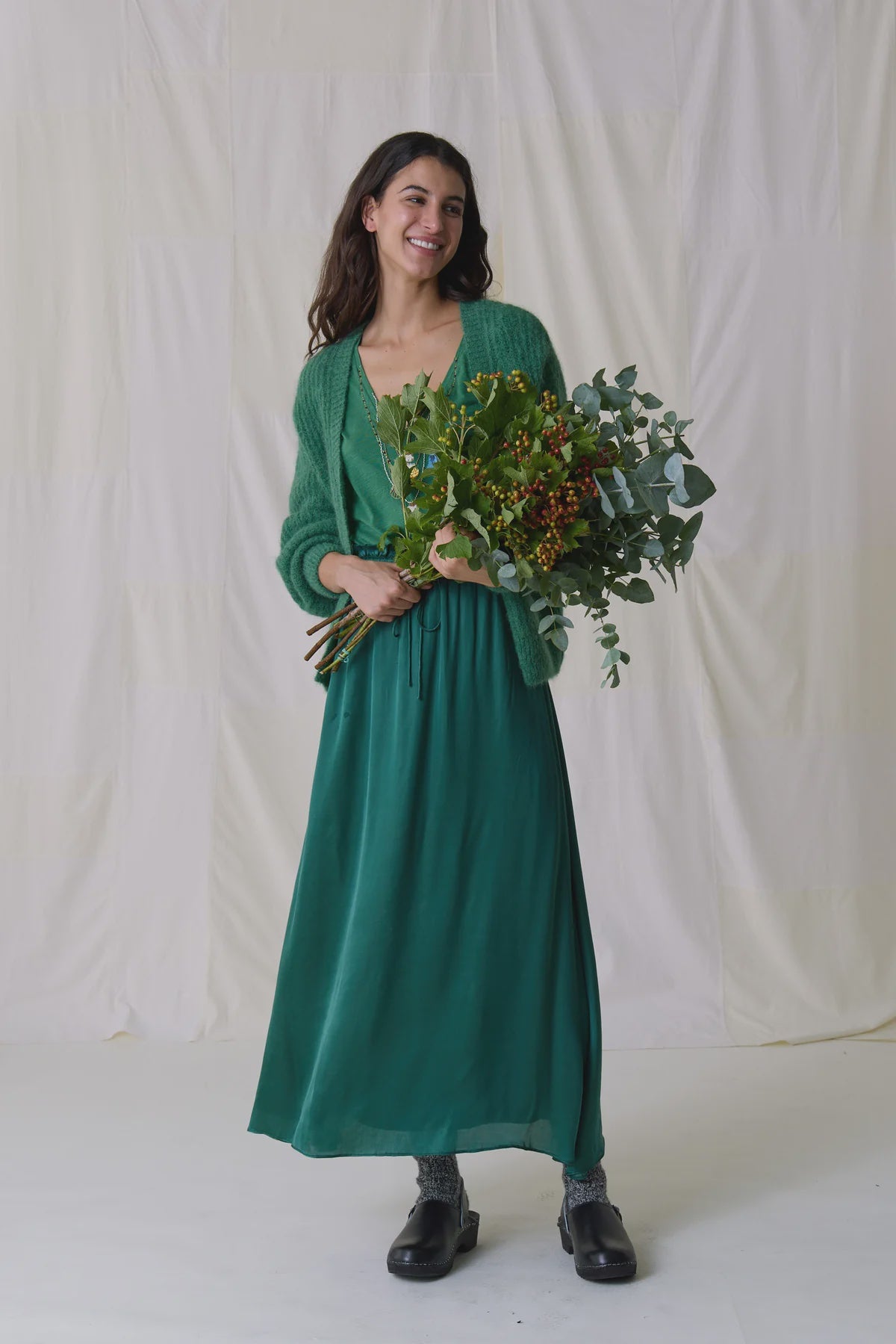 Leon & Harper Juliette Plain Skirt - Emerald