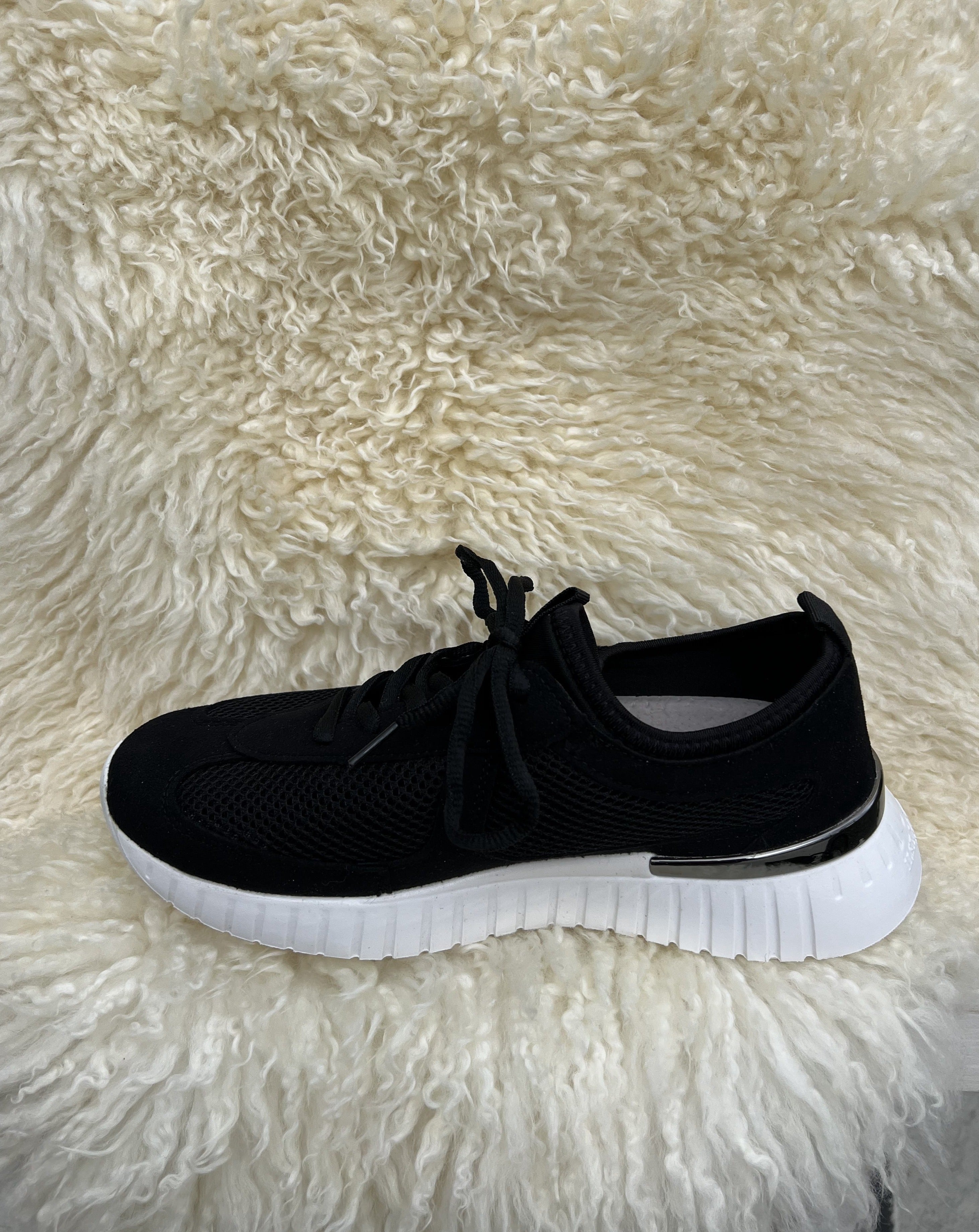 Ilse Jacobsen Sneaker - Black