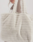 Monari Faux Fur Bag / Weekender - Off White
